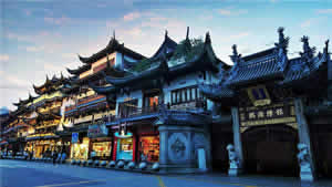 Shanghai Sightseeing Tour with Excursion to Tongli Water Village