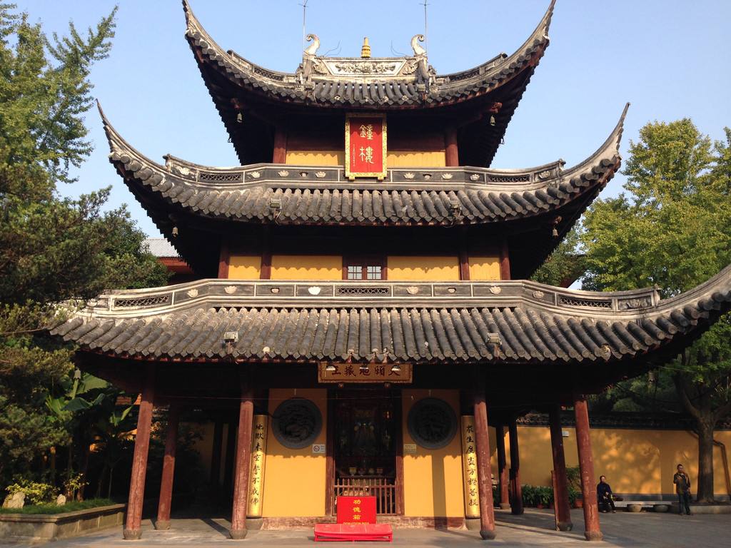 Longhua_Temple_3.jpg