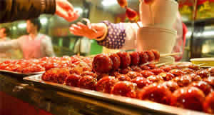 Shanghai Tour: 4-Hour Food Tour in Qibao Water Town