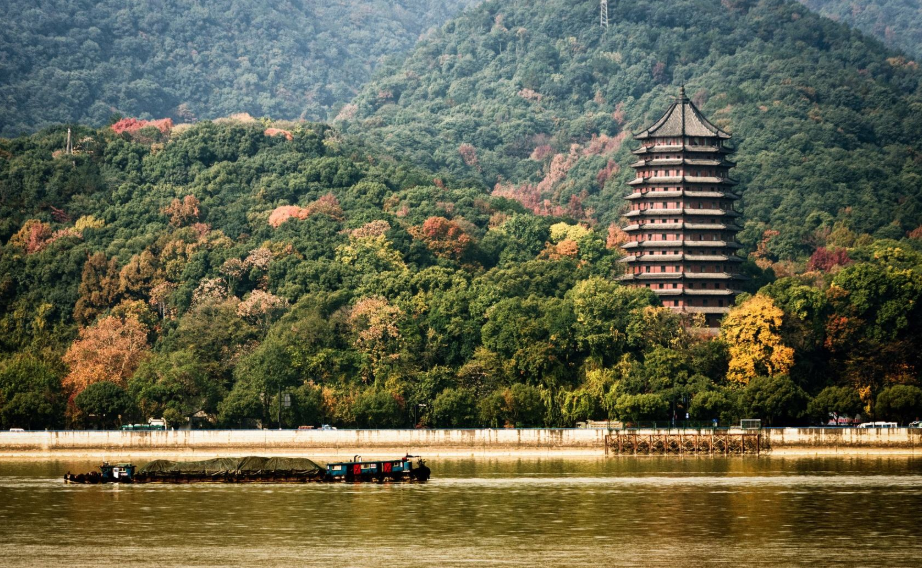 2 Days Suzhou and Hangzhou Heaven Tour from Shanghai by Bullet Train