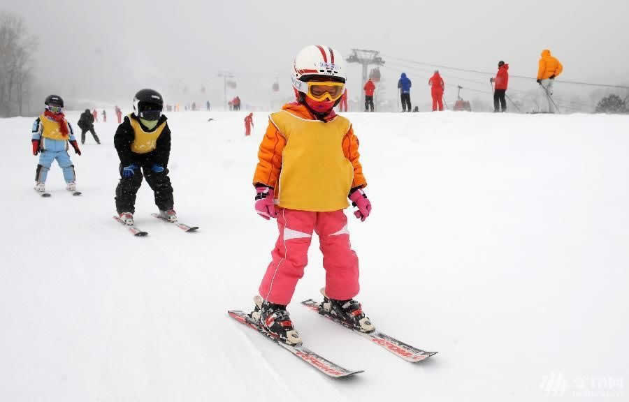 6 Days Harbin & China Snow Town Winter Tour for Family Fun