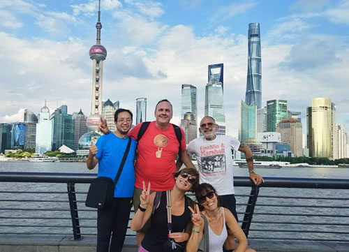 Private Customized Airport Layover Tour of Shanghai City Highlights