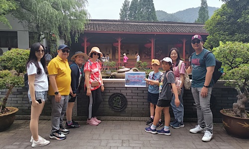 Shanghai One Day Trip: City Highlights and Zhujiajiao Water Town