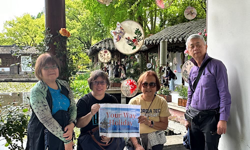 Discover Luzhi Water Town in a Day: All-Inclusive Tour from Shanghai