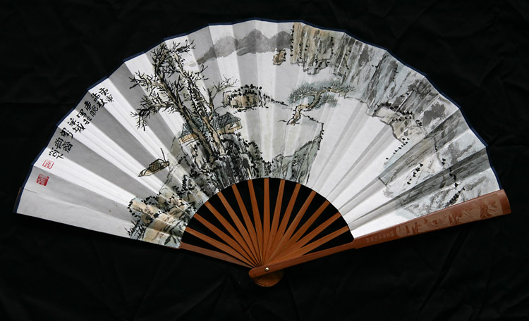 Yangshuo_Painted_Fan.jpg