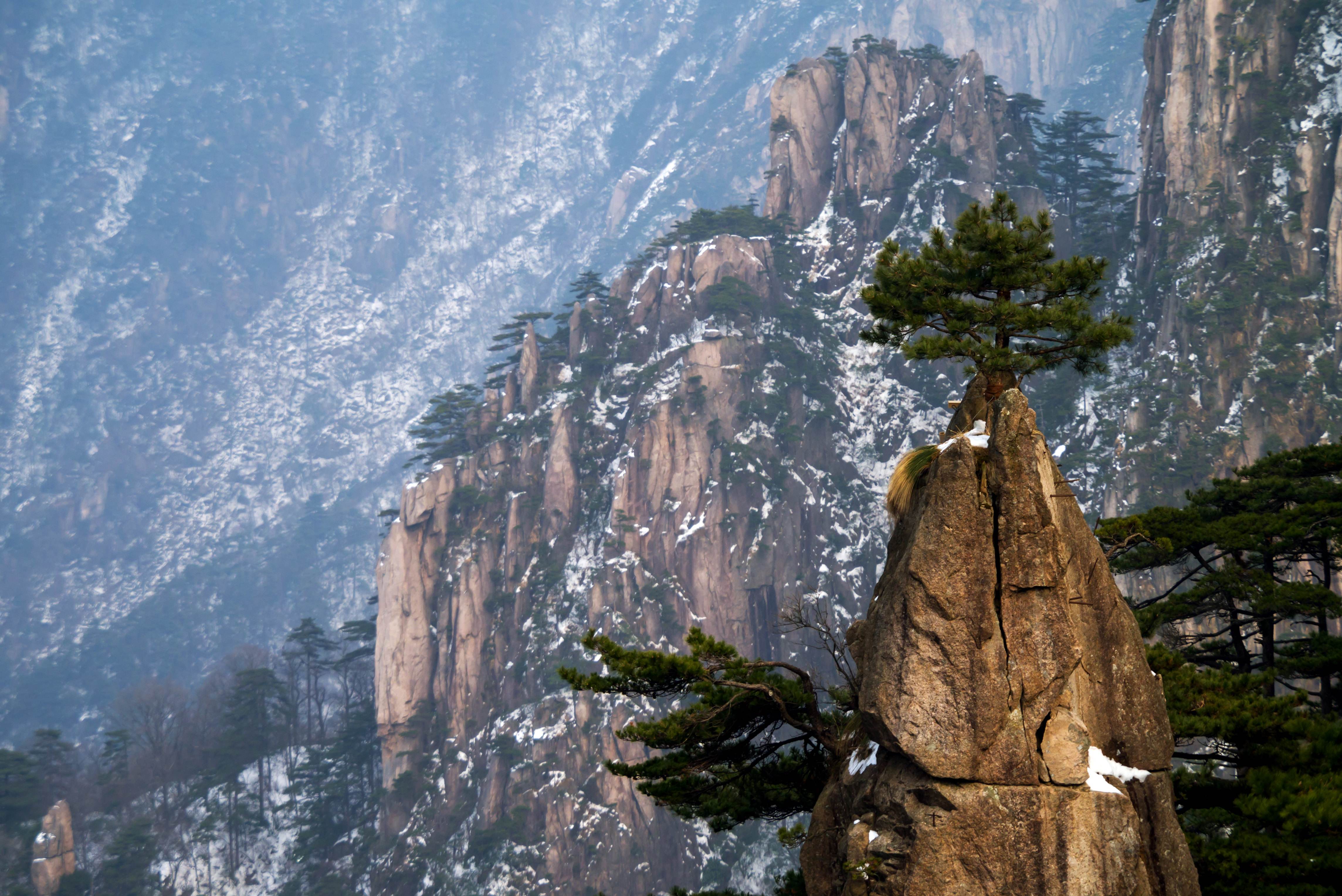 Brush-Pen-Peak-Huangshan