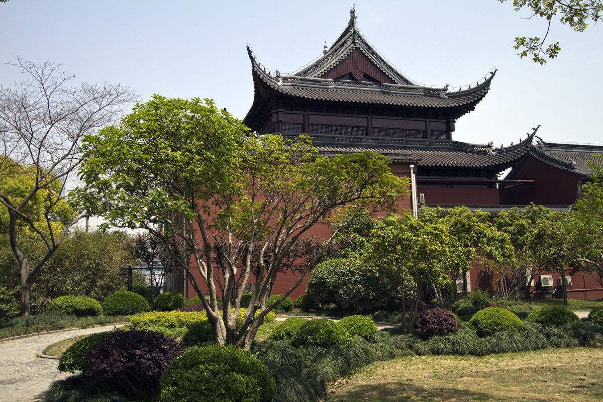 Shanghai_Baiyun_Taoist_Temple_1.jpg