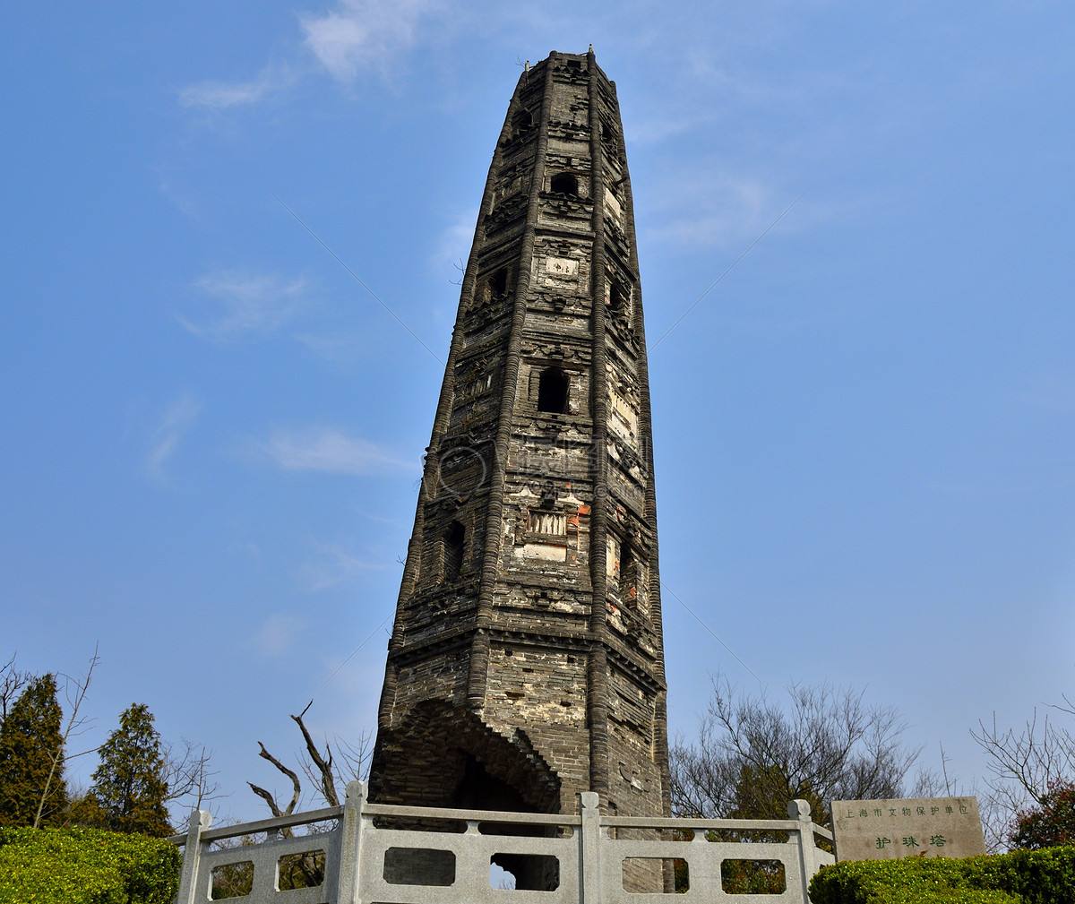 Huzhu_Pagoda_1.jpg