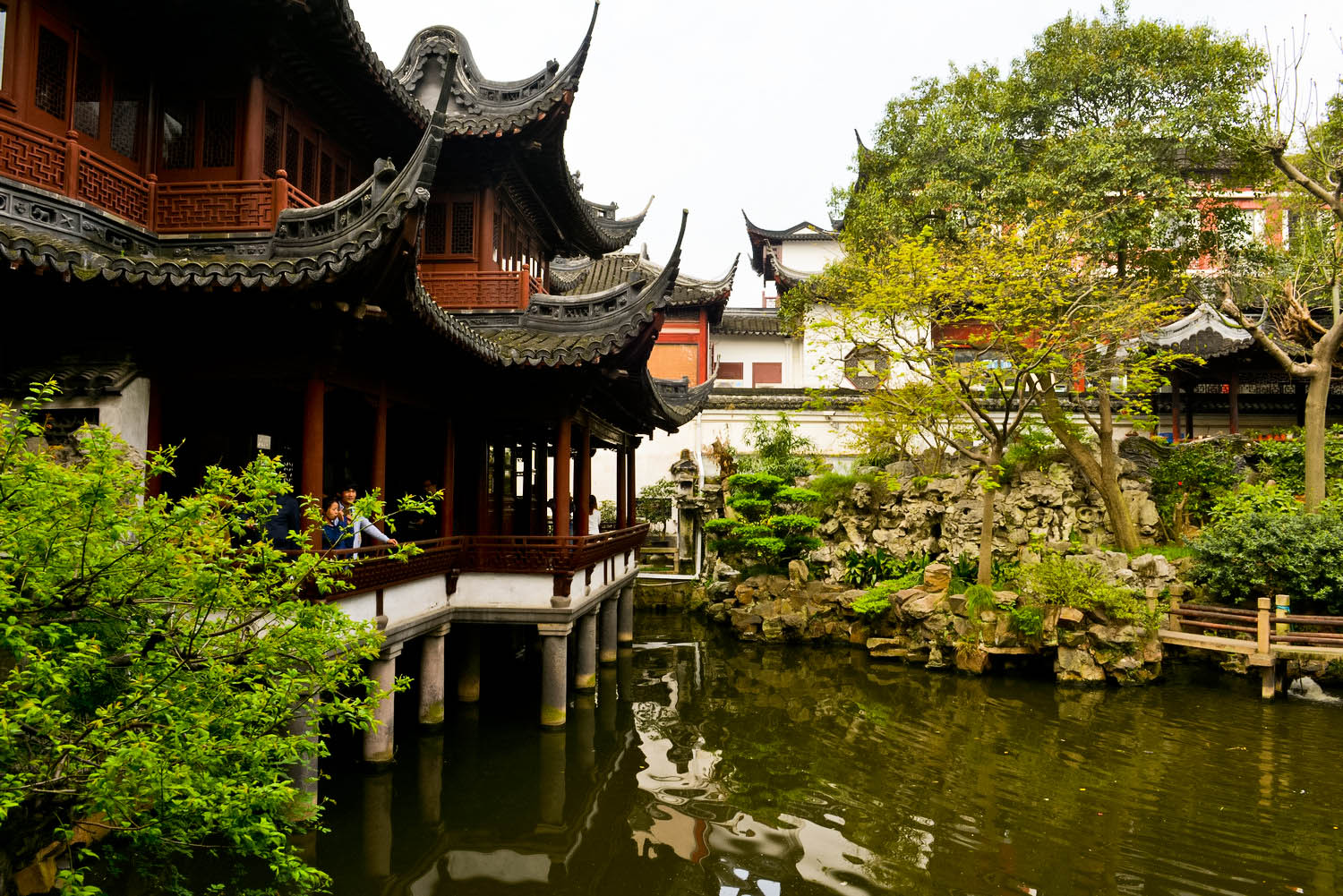 6 days shanghai suzhou hangzhou tour includes yuyuan garden.jpg