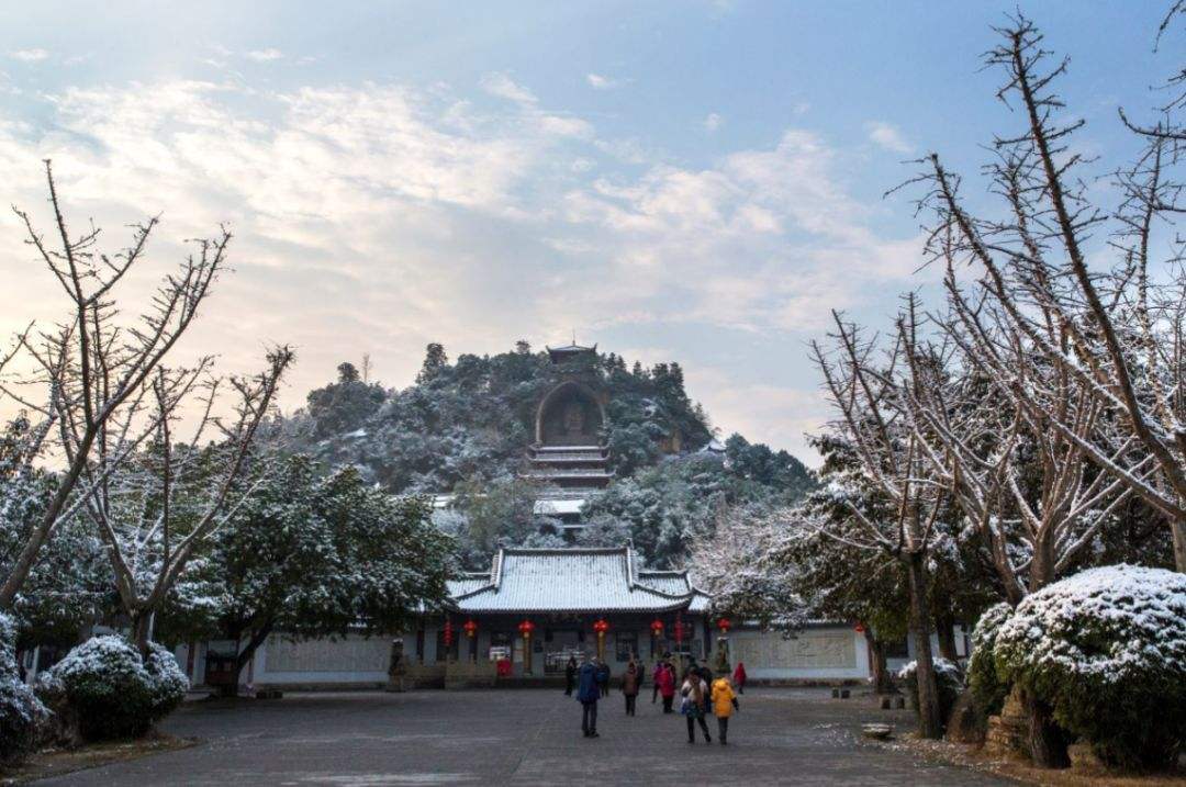 Leshan_Buddha_Cruise_2.jpg