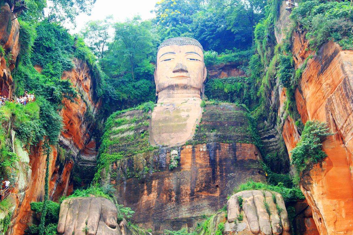 Leshan_Buddha_3.jpg