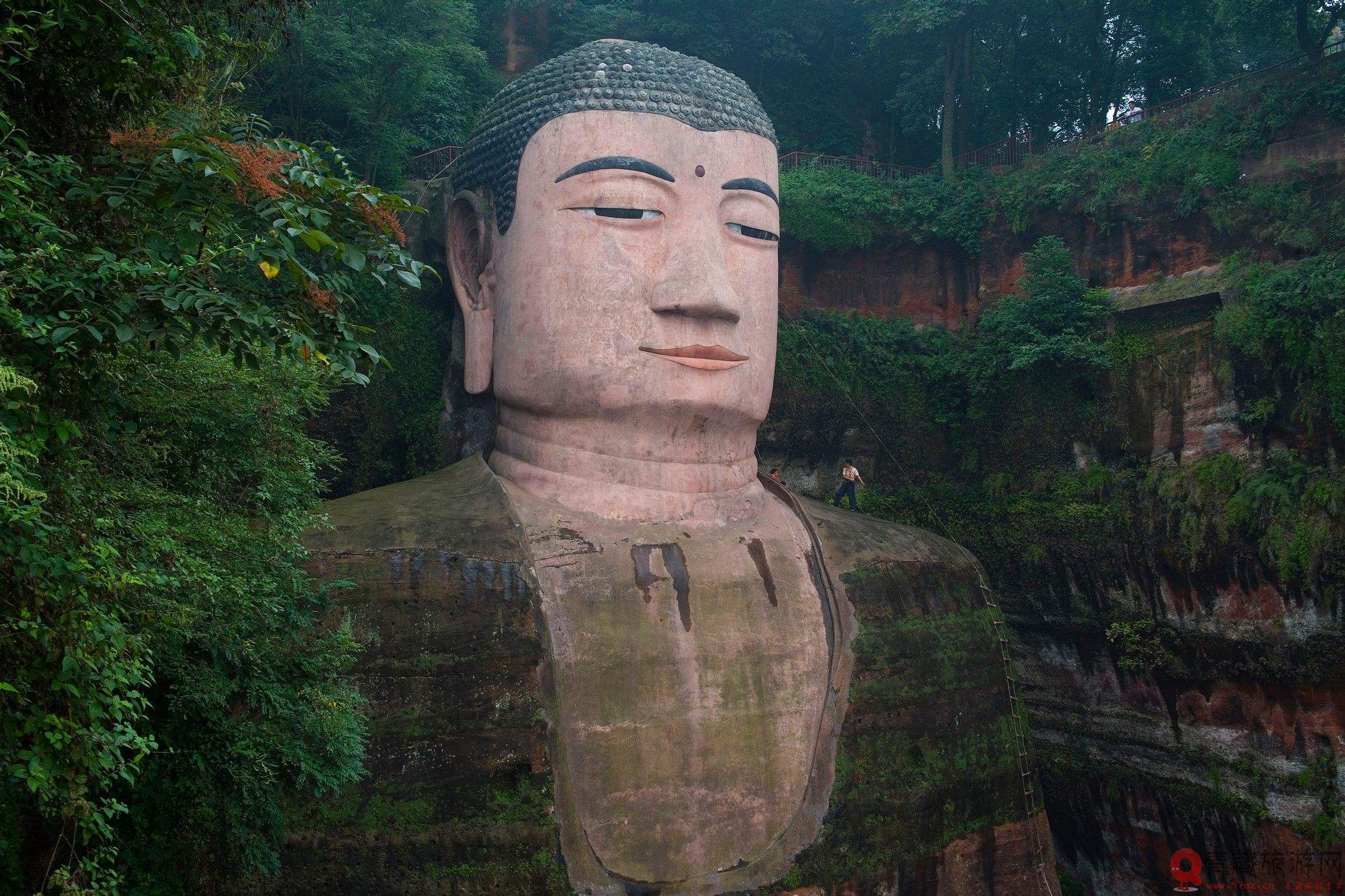 Leshan_Buddha.jpg