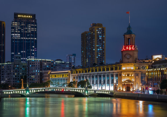 The Bund in Shanghai_03.png