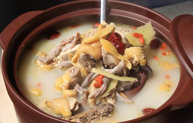 Grass-Chicken-Pot