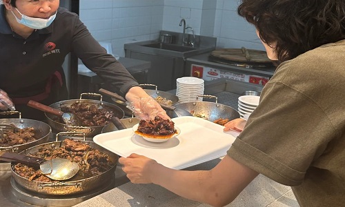 Community-Kitchen-Experience-in-Shanghai