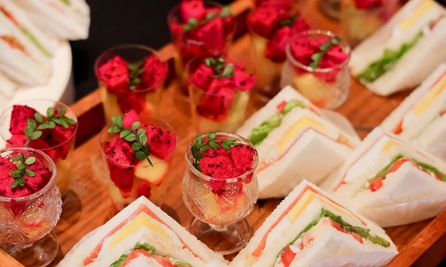 meal-on-the-cruise-shanghai