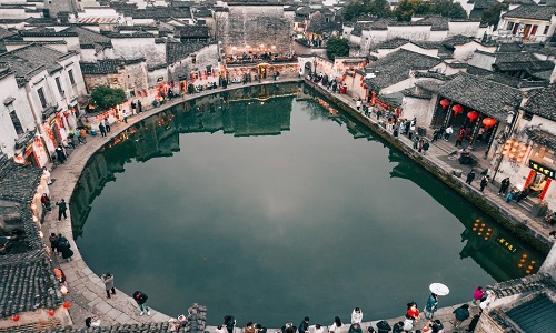moon-pond-hongcun