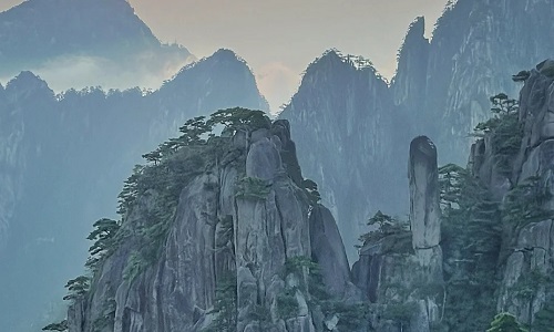 huangshan-lion-peak