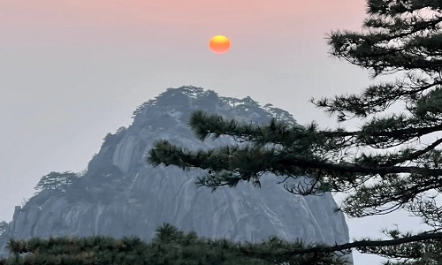 bright-summit-peak-huangshan