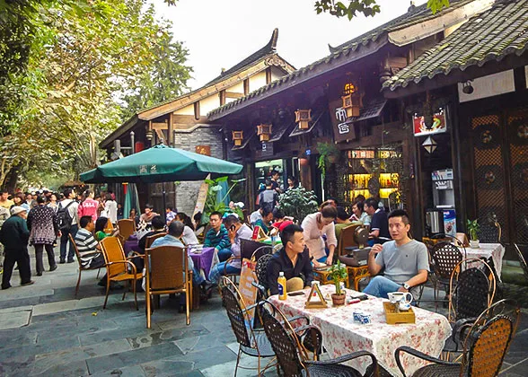 Wide-and-Narrow-Alleys-Chengdu