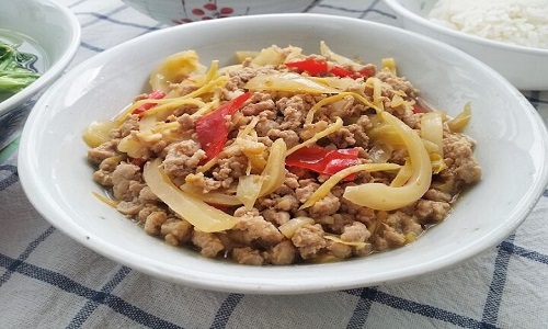 Steamed-Pork-With-Pickled-Vegetables Steamed-Pork-With-Pickled-Vegetables