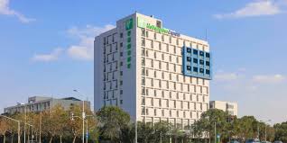 Holiday-Inn-Express-Shanghai-Pudong-Airport